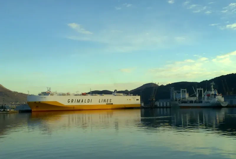 HUA FU 207 General Cargo IMO 9041540 photo 7