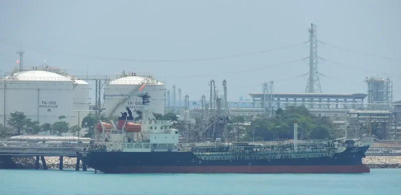 THAILAEMTHONG 6 Tanker IMO 9041863 photo 5