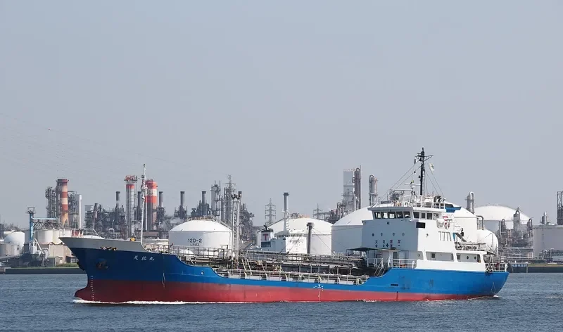 FAN SHUN 6 Tanker IMO 9042790 photo 2
