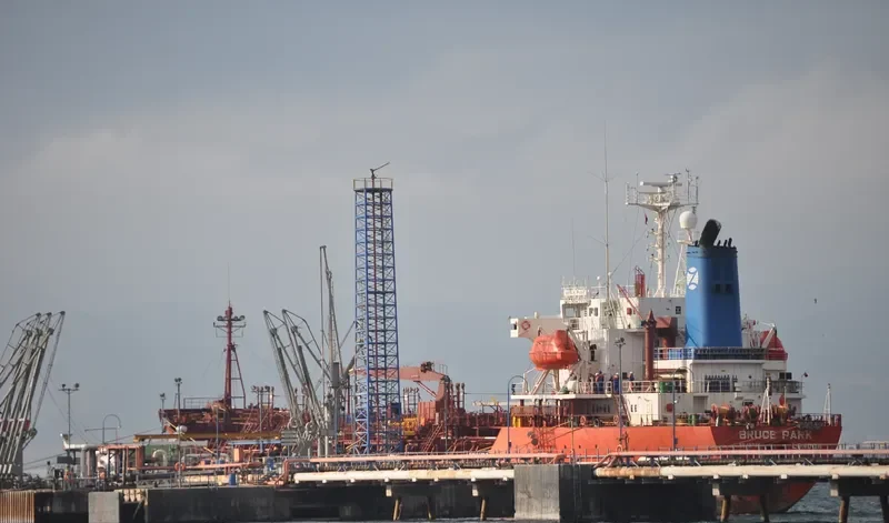 MEDELIN MASTER Tanker IMO 9043732 photo 6