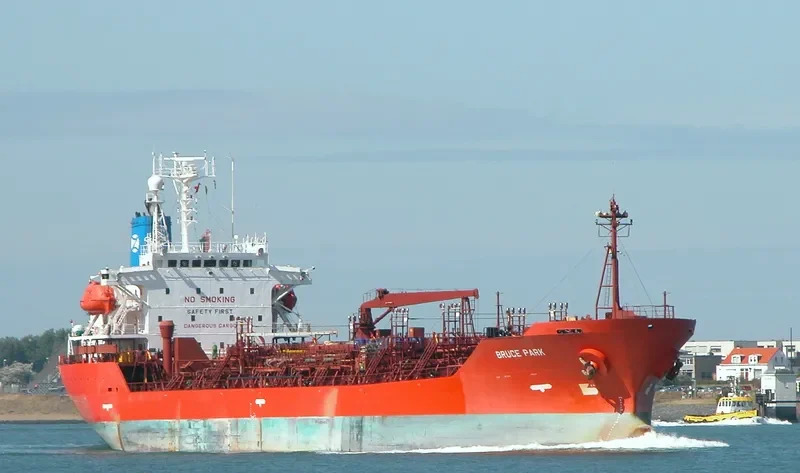 MEDELIN MASTER Tanker IMO 9043732 photo 9
