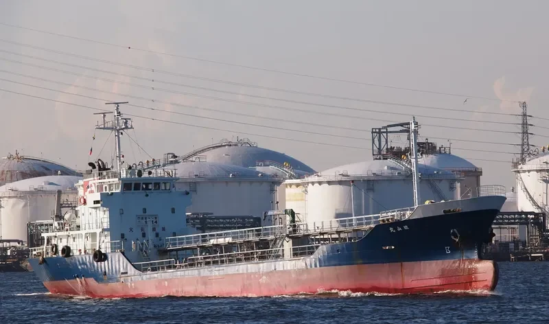 KIZAN MARU Tanker IMO 9046772 photo 4