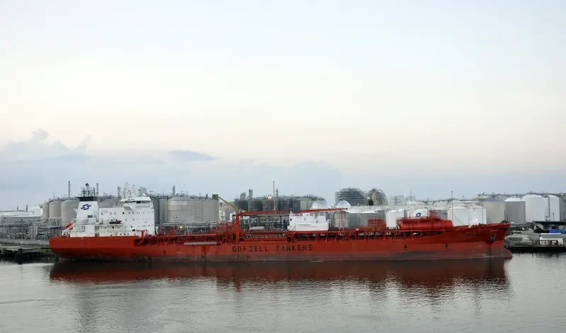 RIYAD Tanker IMO 9047506 photo 3