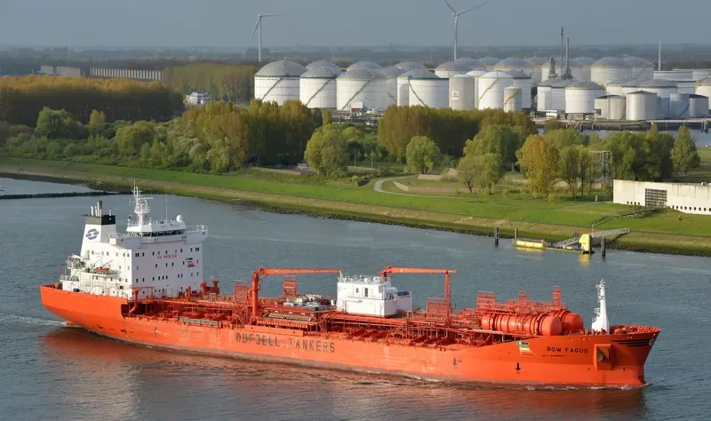 BOW FAGUS Tanker IMO 9047764 photo 4
