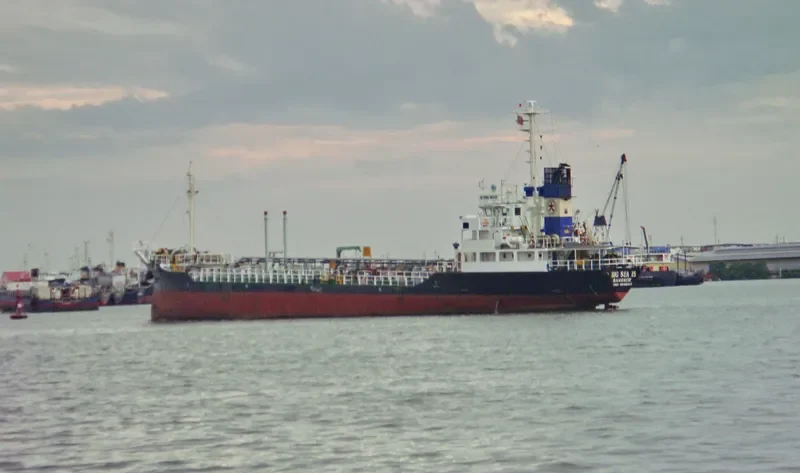 BIG SEA 15 Tanker IMO 9048512 photo 10