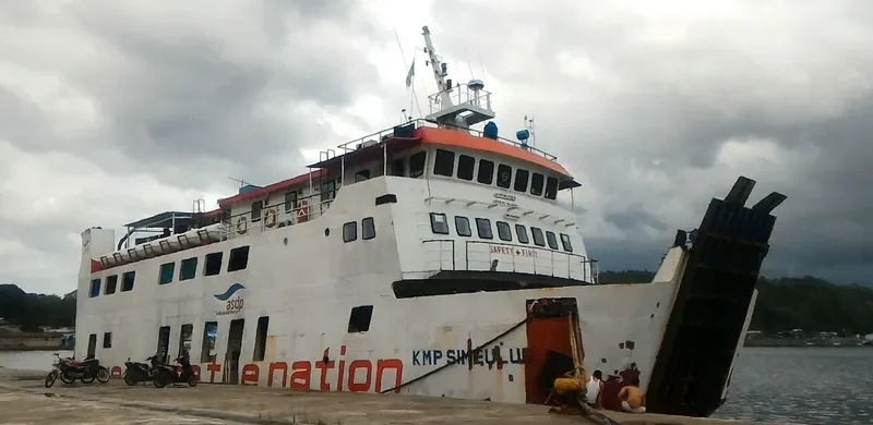 SIMEULUE Ro-Ro IMO 9049384 photo 2