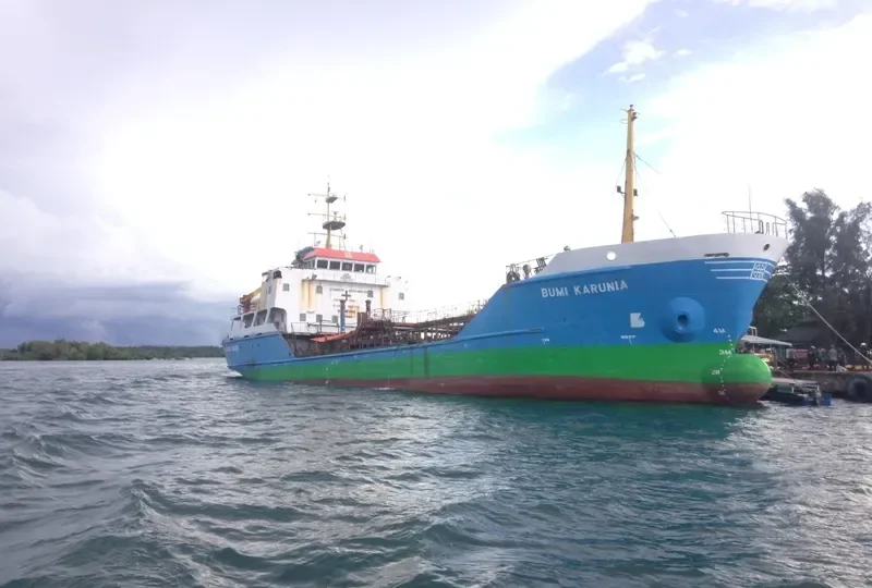 BUMI KARUNIA Tanker IMO 9052953 photo 2