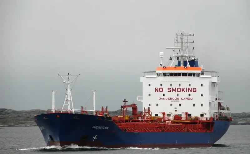 OLO Tanker IMO 9053191 photo 5