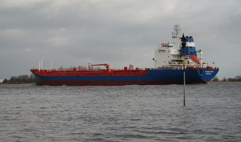 OLO Tanker IMO 9053191 photo 10