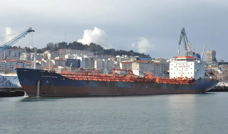 SEA JADE Tanker IMO 9053220 photo 5
