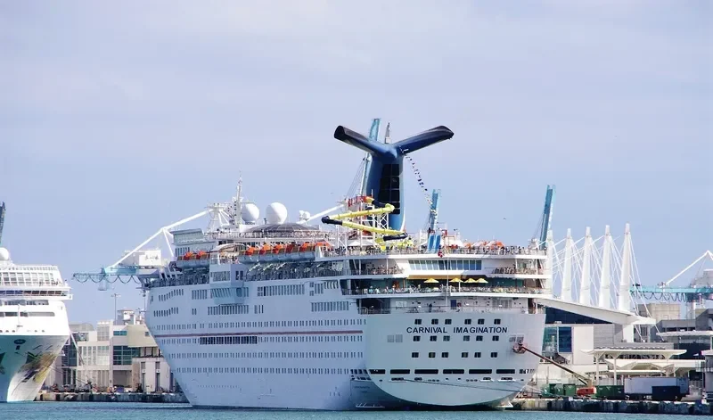 CARNIVAL IMAGINATION Passenger Ship IMO 9053878 photo 2