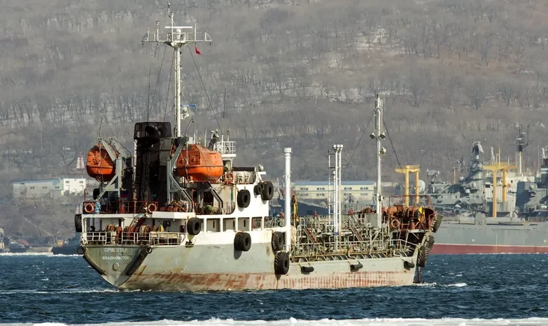 ORIENTAL Tanker IMO 9054638 photo 3
