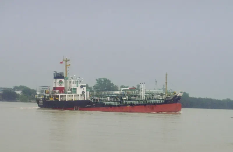 K.V.88 Tanker IMO 9054901 photo 2