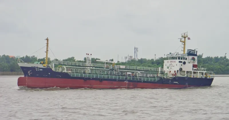 K.V.88 Tanker IMO 9054901 photo 9