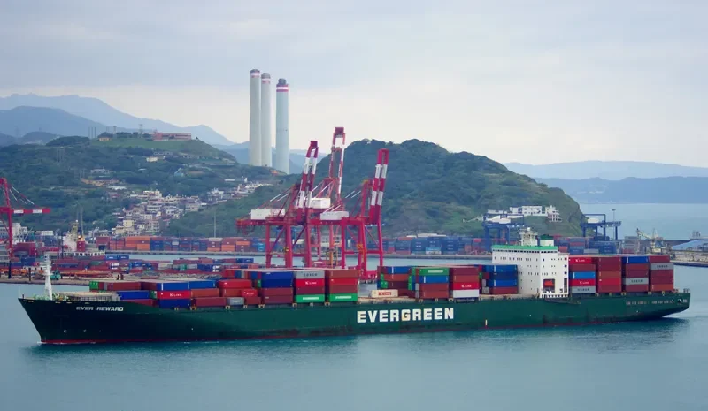 EVER REWARD Container Ship IMO 9055462 photo 2