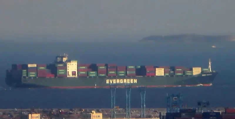 EVER REWARD Container Ship IMO 9055462 photo 4
