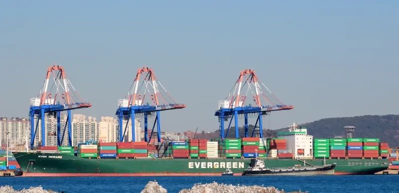 EVER REWARD Container Ship IMO 9055462 photo 6