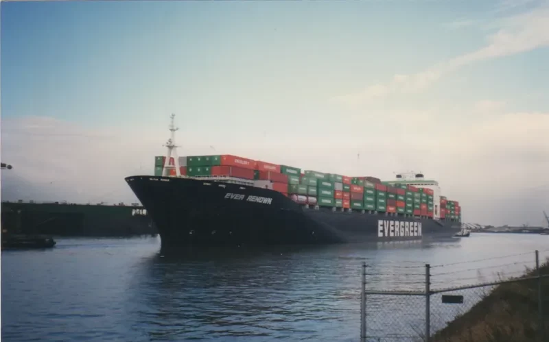 EVER RADIANT Container Ship IMO 9055474