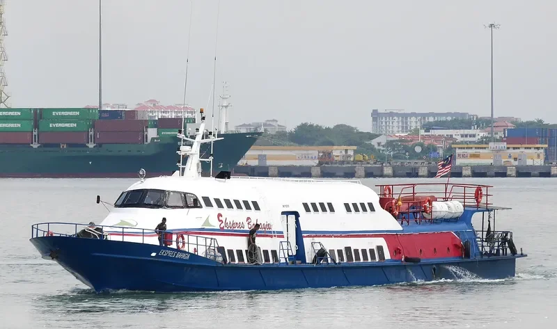 EKSPRES BAHAGIA Passenger Ship IMO 9055735 photo 2