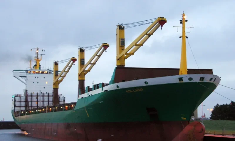 KOLLMAR Container Ship IMO 9056284 photo 4