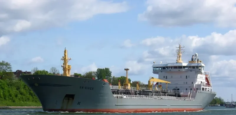 VLADIMIR RUSANOV Tanker IMO 9056868 photo 3