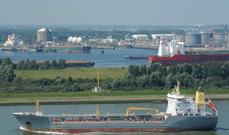 VLADIMIR RUSANOV Tanker IMO 9056868 photo 7