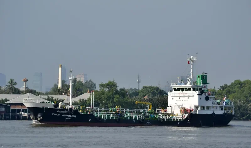 KANOK MUTHALONG Tanker IMO 9057836 photo 2