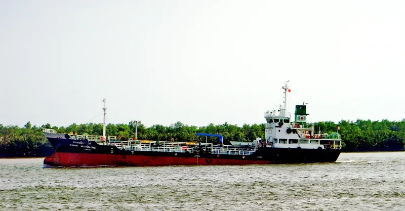 KANOK MUTHALONG Tanker IMO 9057836 photo 6