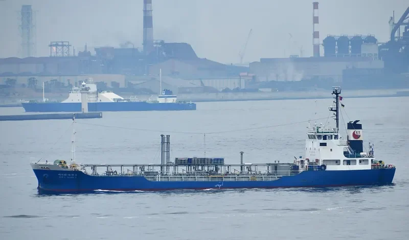 EIWA MARU NO.8 Tanker IMO 9058139 photo 9