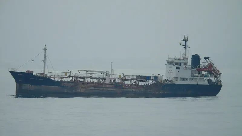 NGOL CUBANGO Tanker IMO 9058713