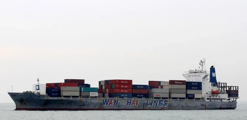 WAN HAI 213 Container Ship IMO 9059121 photo 4