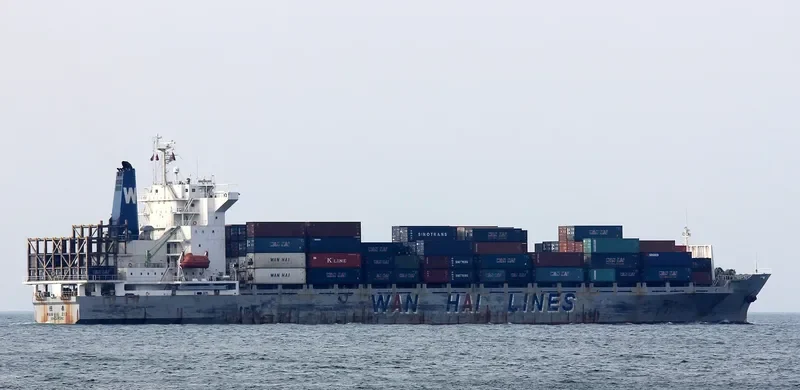 WAN HAI 213 Container Ship IMO 9059121 photo 5