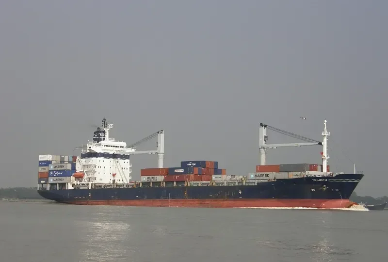 MCC JAVA Container Ship IMO 9060297 photo 4