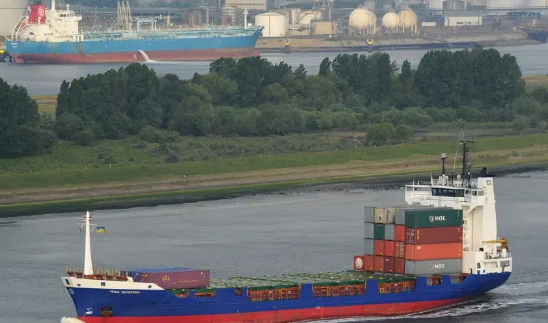 CHRISTINA Container Ship IMO 9061253 photo 2