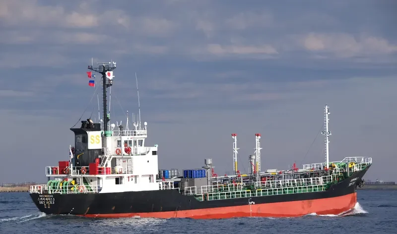 SKY ACE 3 Tanker IMO 9062192 photo 2