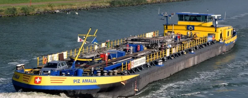 PIZ AMALIA Tanker IMO 9063897 photo 4
