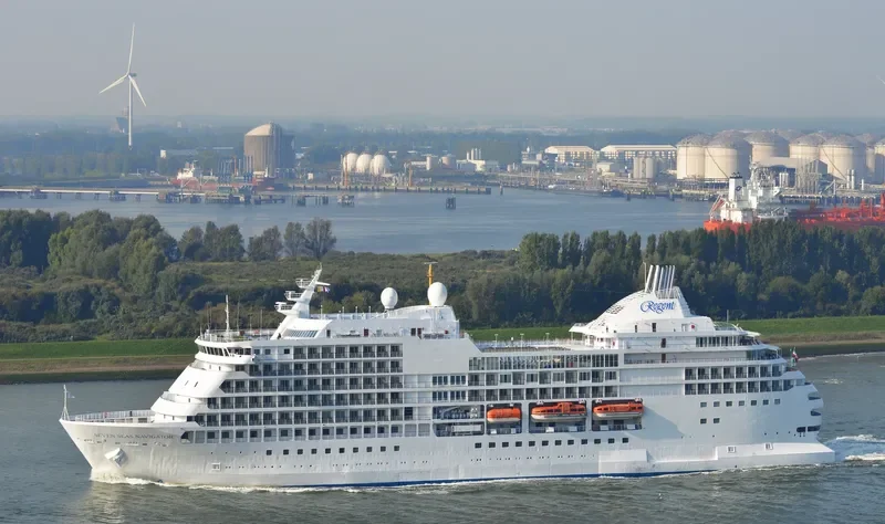 SEVEN SEAS NAVIGATOR Passenger Ship IMO 9064126 photo 8
