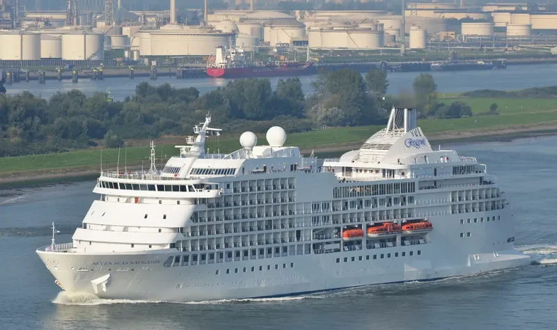 SEVEN SEAS NAVIGATOR Passenger Ship IMO 9064126 photo 9
