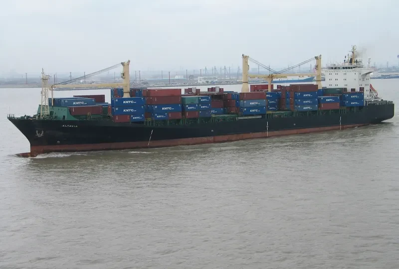 ALTAVIA Container Ship IMO 9064322 photo 7