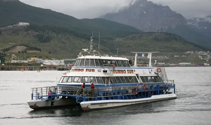 EZEQUIEL M.B. Passenger Ship IMO 9065259