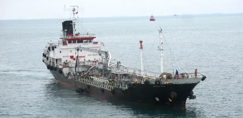 STRAITS PRIDE Tanker IMO 9066447 photo 6