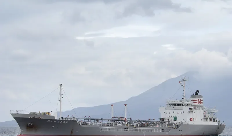 D STAR Tanker IMO 9067221 photo 4