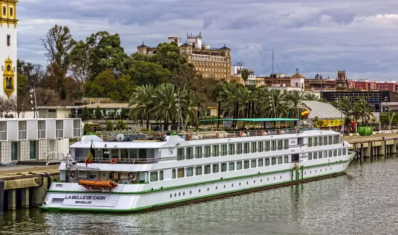 LA BELLE DE CADIX Passenger Ship IMO 9068938 photo 5