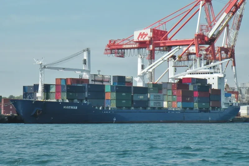 GLORY 2 Container Ship IMO 9070008 photo 5