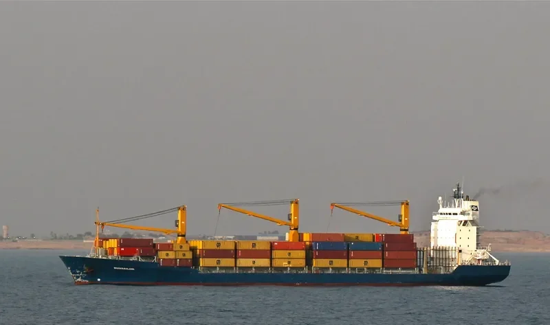 BUXSAILOR Container Ship IMO 9070022 photo 5