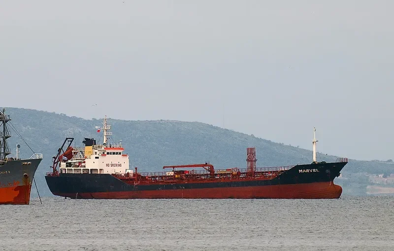 SINO PRINCESS Tanker IMO 9073751 photo 4
