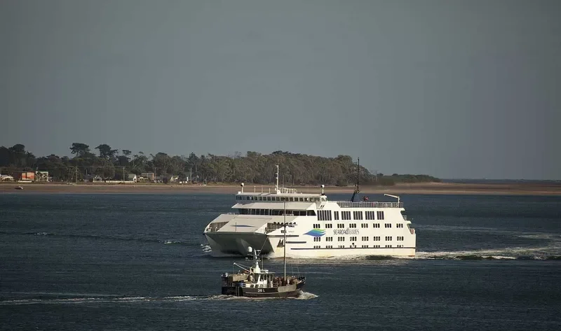 QUEENSCLIFF Ro-Ro IMO 9074171 photo 8