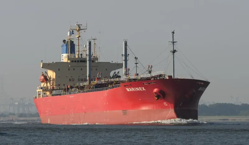 BRAVE WORTH Tanker IMO 9074420 photo 4
