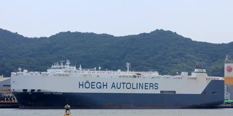 HOEGH TROOPER General Cargo IMO 9075711 photo 4