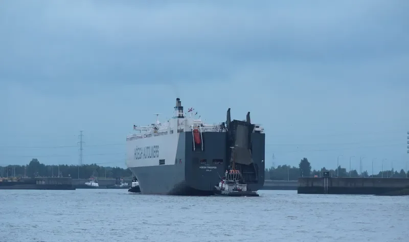 HOEGH TROOPER General Cargo IMO 9075711 photo 8